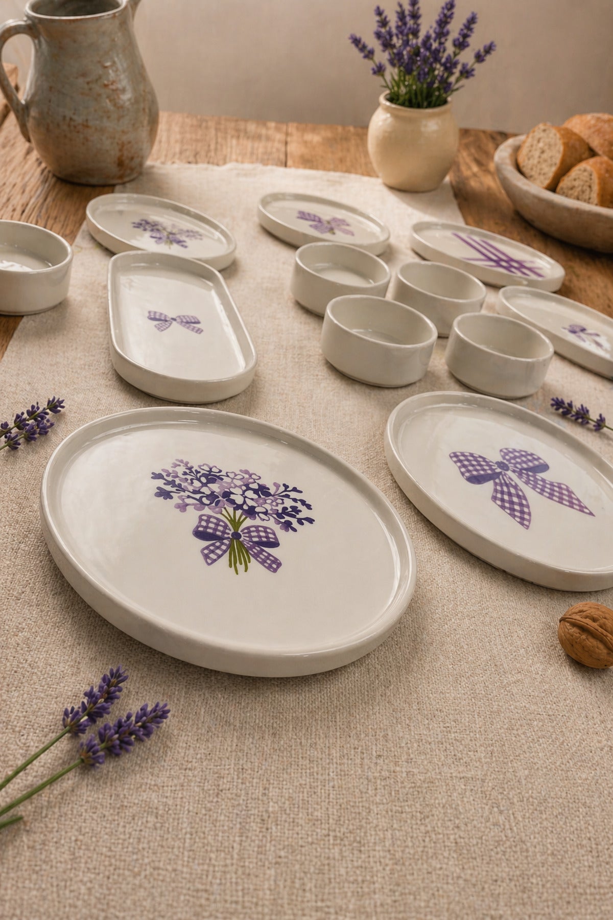 Lilac Bloom 14 Parça 6 Kişilik Handmade Stackable Seramik Tabak Seti Premium Sunum & Kahvaltı Takımı- Lüks Mor Fiyonklu…