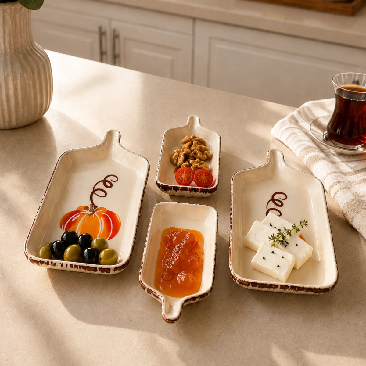 Balkabağı desenli 4'lü seramik kahvaltılık set sofra sunumu