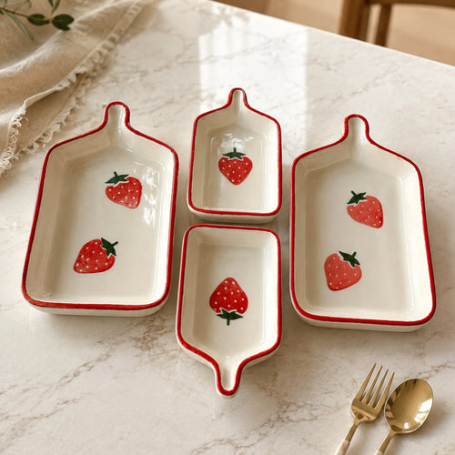 Çilek desenli 4'lü seramik kahvaltılık set sofra sunumu